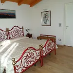 Spring Bed & Breakfast 4*