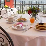 Bed & Breakfast Spring 4*