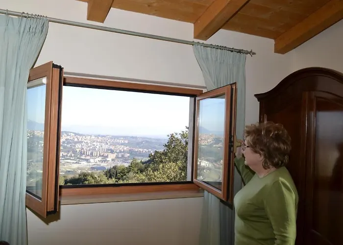 Spring Couette-café